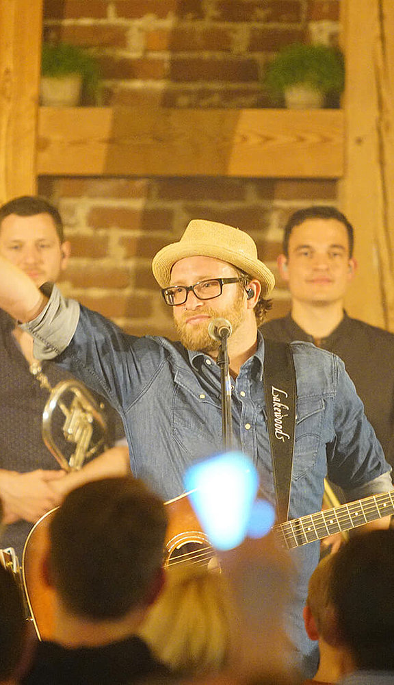 Gregor Meyle in der Eventscheune in Dagobertshausen